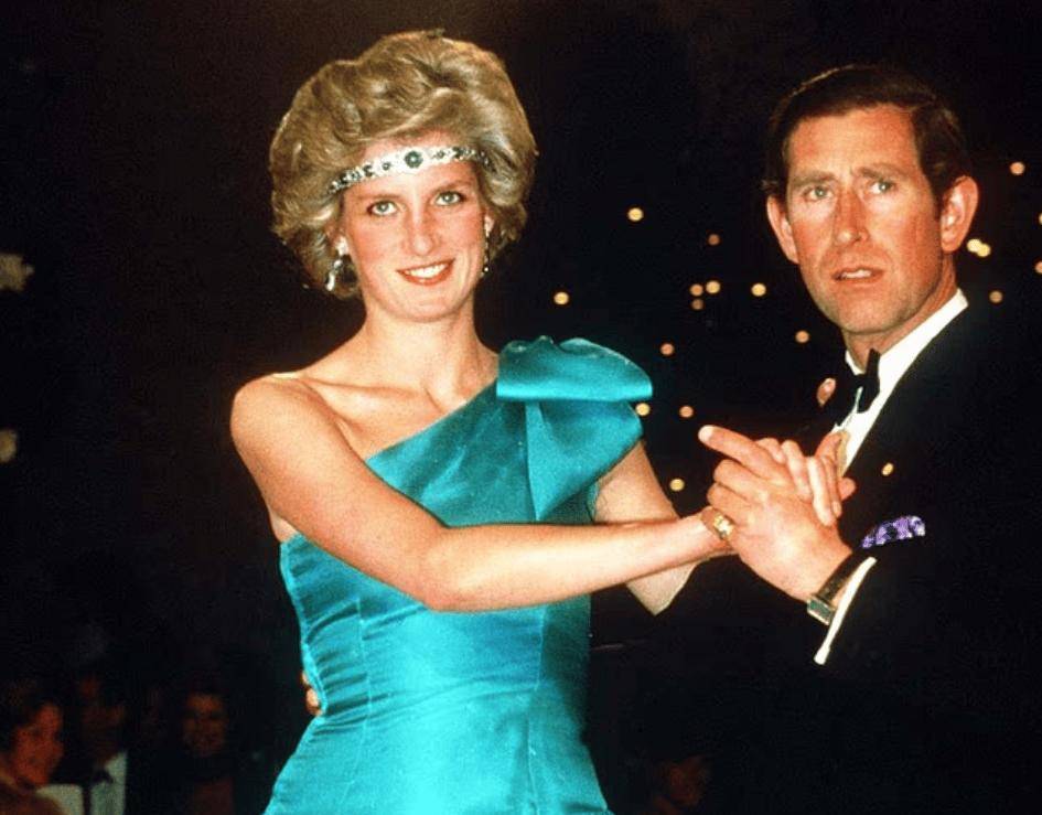 的珠宝？王室专家：珠宝也有继承顺序瓦力棋牌试玩凯特和梅根觊觎戴安娜(图4)