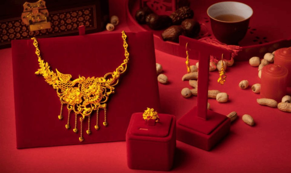 涨3倍三金买不起不是不愿意结婚是真的没钱结瓦力游戏试玩难怪现在都不结婚了！5年金价(图2)